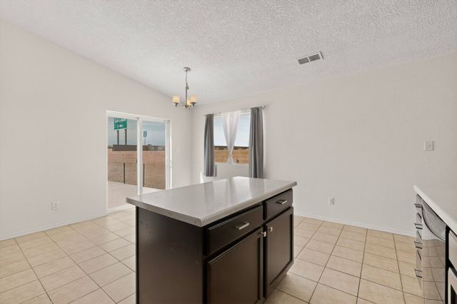 2190 Camino Rincon SW, Los Lunas, NM 87031