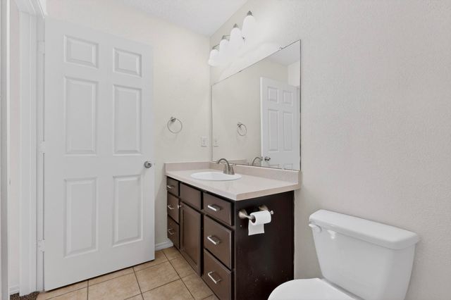 2190 Camino Rincon SW, Los Lunas, NM 87031