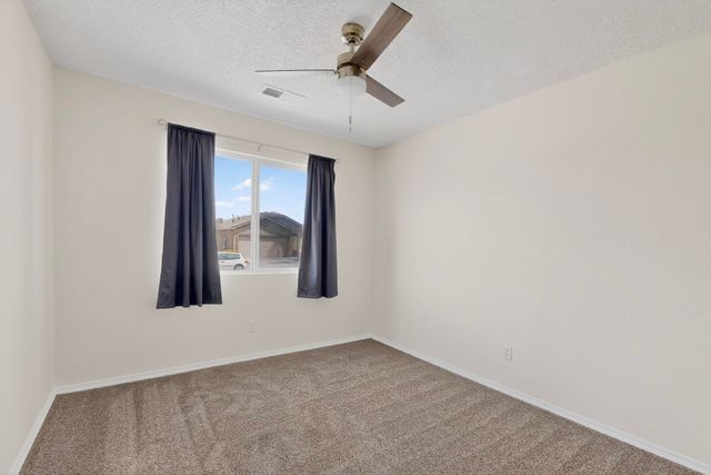 2190 Camino Rincon SW, Los Lunas, NM 87031