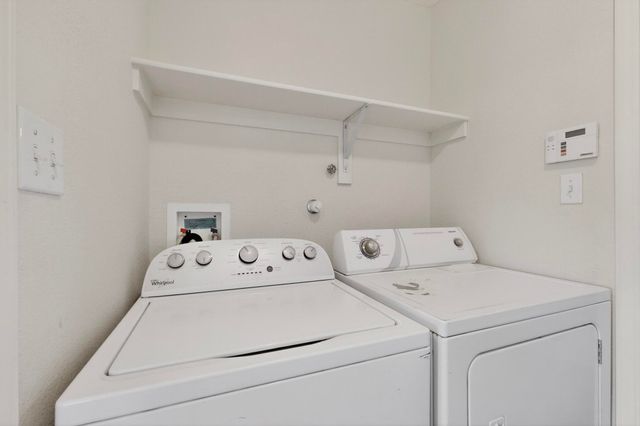 2190 Camino Rincon SW, Los Lunas, NM 87031