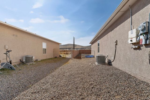 2190 Camino Rincon SW, Los Lunas, NM 87031
