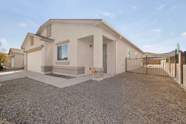 2190 Camino Rincon SW, Los Lunas, NM 87031