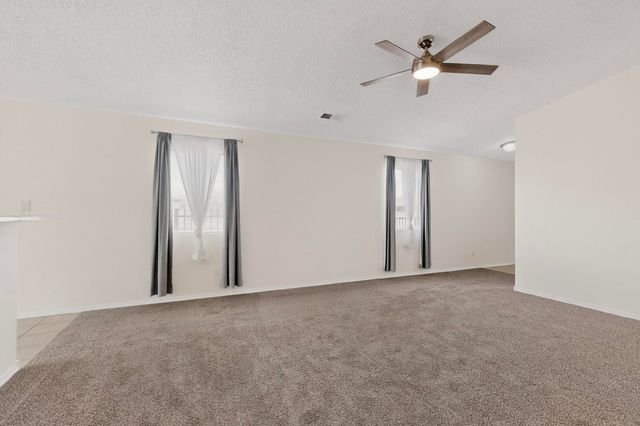 2190 Camino Rincon SW, Los Lunas, NM 87031