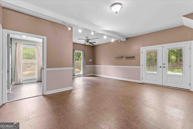 120 Lisa Lane, Carrollton, GA 30117
