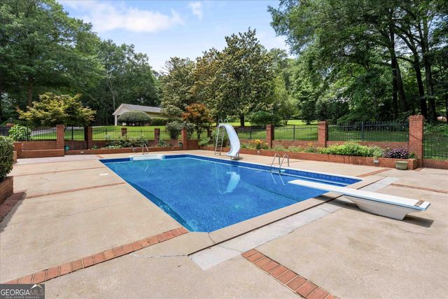 120 Lisa Lane, Carrollton, GA 30117