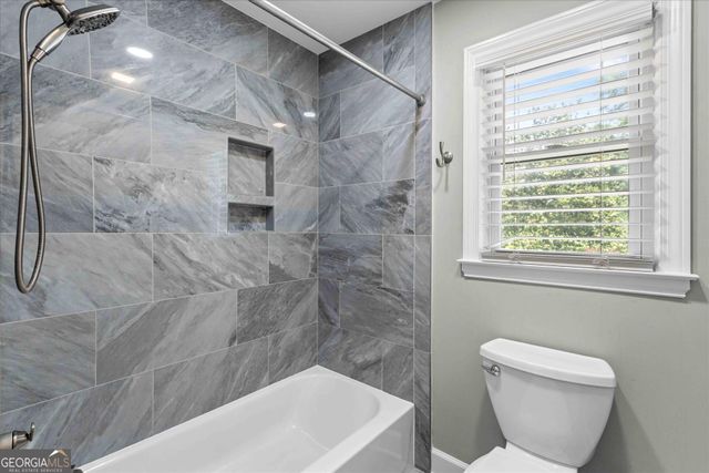 120 Lisa Lane, Carrollton, GA 30117