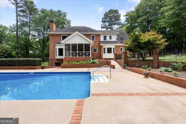 120 Lisa Lane, Carrollton, GA 30117