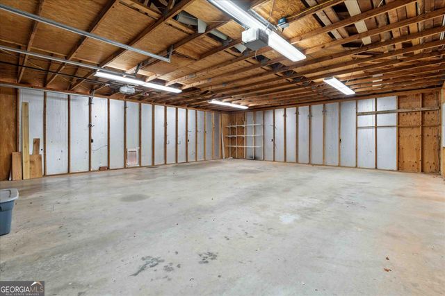 120 Lisa Lane, Carrollton, GA 30117