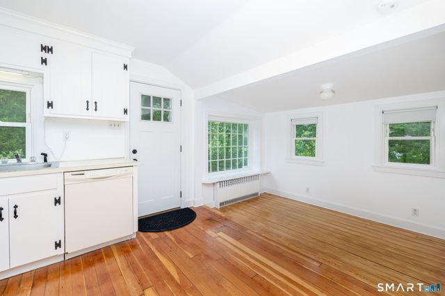 400 Thomaston Road, Watertown, CT 06795