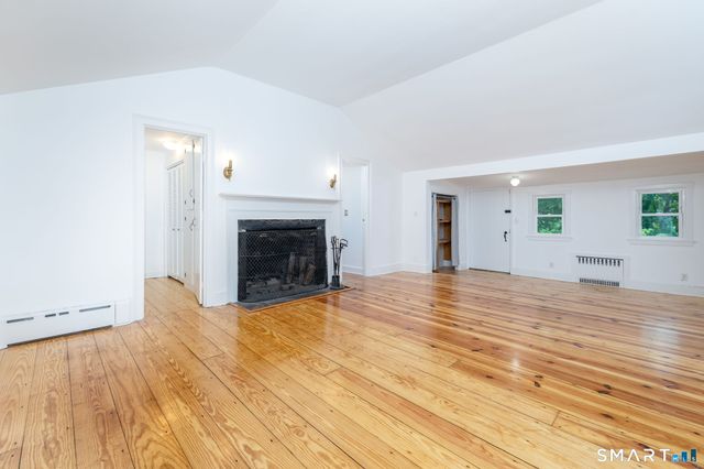 400 Thomaston Road, Watertown, CT 06795