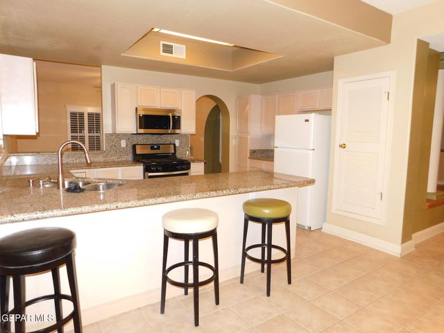 917 TECATE Place, El Paso, TX 79912