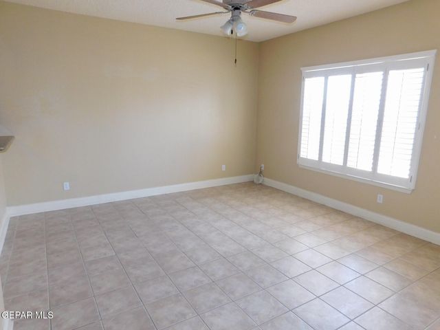 917 TECATE Place, El Paso, TX 79912