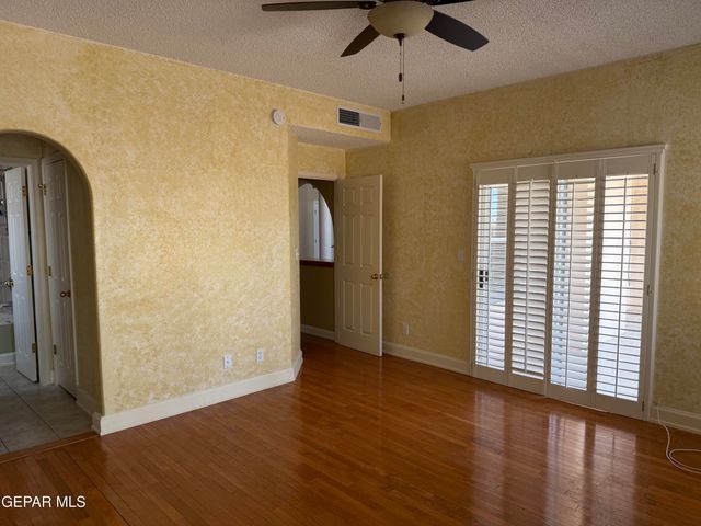 917 TECATE Place, El Paso, TX 79912