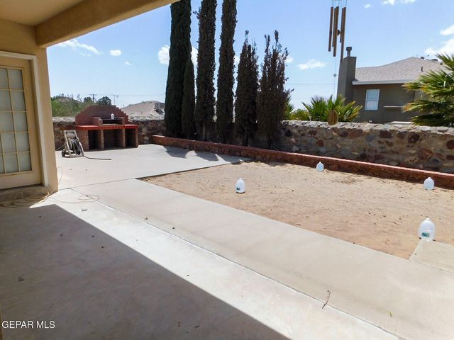 917 TECATE Place, El Paso, TX 79912