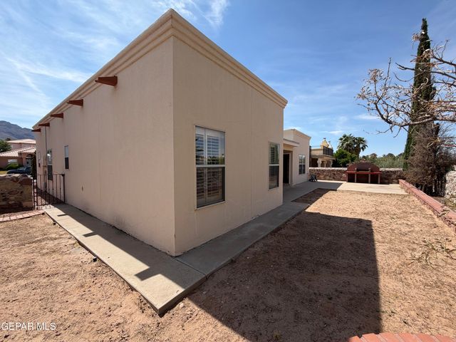 917 TECATE Place, El Paso, TX 79912