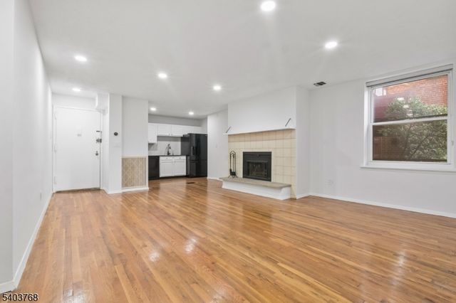 109 Grand Ave, Englewood City, NJ 07631