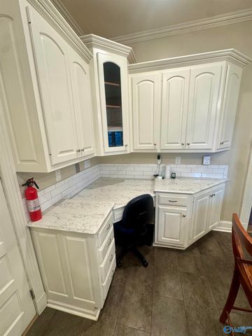 508 SE 8th Avenue SE, Decatur, AL 35601