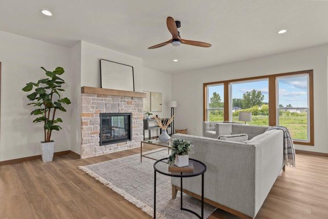 264 KERRIGAN DRIVE, Wrightstown, WI 54180