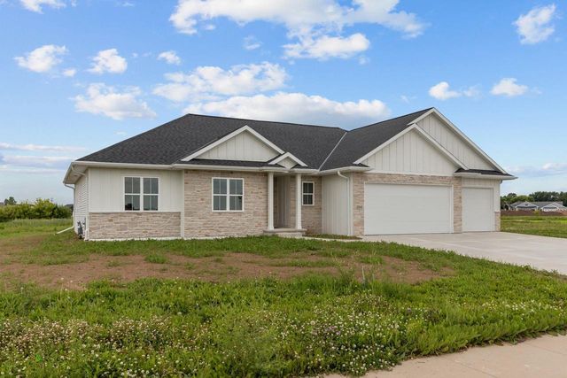 264 KERRIGAN DRIVE, Wrightstown, WI 54180