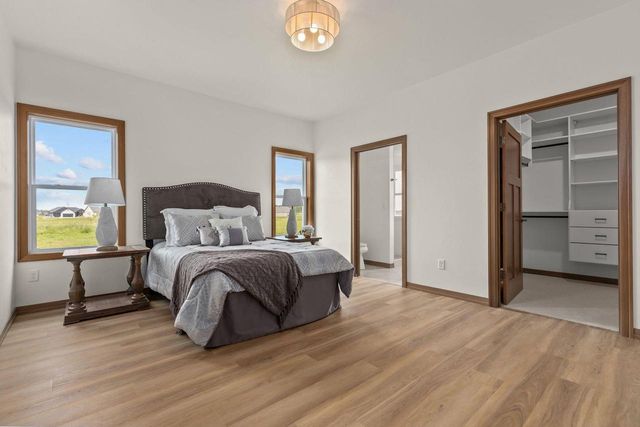 264 KERRIGAN DRIVE, Wrightstown, WI 54180
