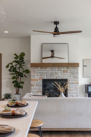 264 KERRIGAN DRIVE, Wrightstown, WI 54180
