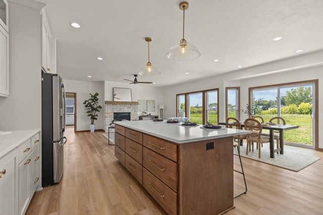 264 KERRIGAN DRIVE, Wrightstown, WI 54180