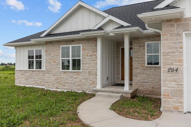 264 KERRIGAN DRIVE, Wrightstown, WI 54180