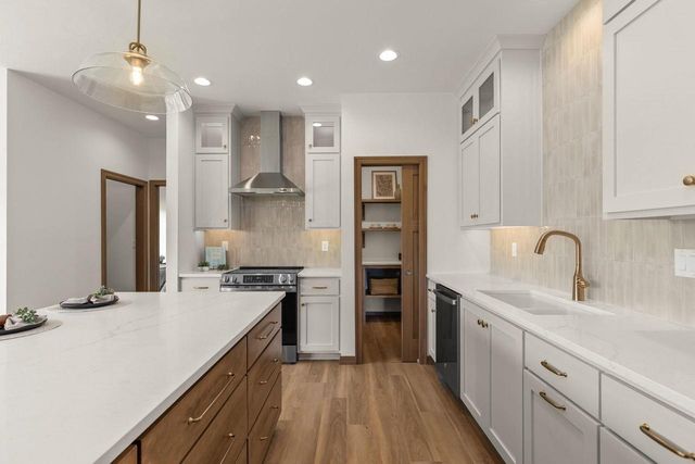 264 KERRIGAN DRIVE, Wrightstown, WI 54180