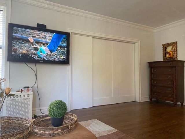 1215 W Lunt Avenue 1A, Chicago, IL 60626