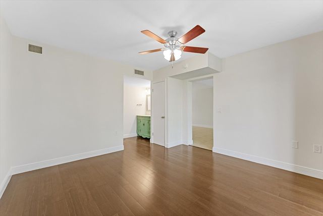 6205 BALBOA Circle 102, Boca Raton, FL 33433
