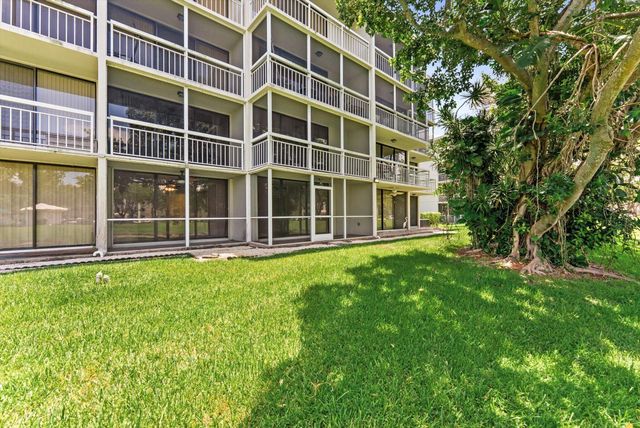 6205 BALBOA Circle 102, Boca Raton, FL 33433