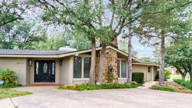 81 COUNTRY CLUB Drive, Canyon, TX 79015
