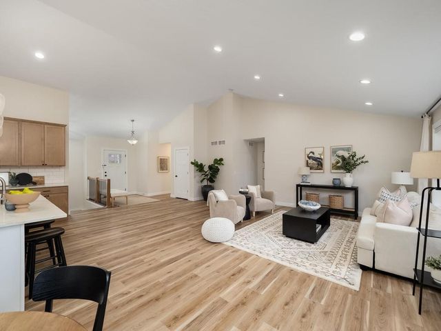 15110 Eileen Circle, Burnsville, MN 55306