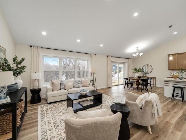 15110 Eileen Circle, Burnsville, MN 55306