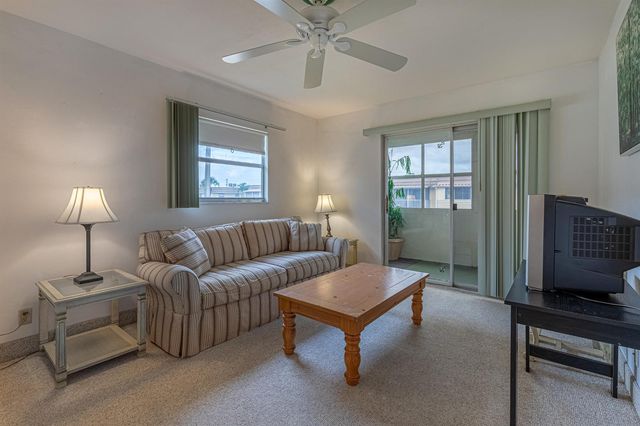141 Saxony C Terrace 141, Delray Beach, FL 33446