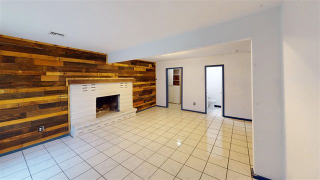 2721 SW I Ave, Lawton, OK 73505