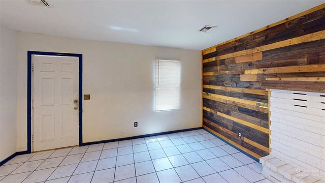 2721 SW I Ave, Lawton, OK 73505