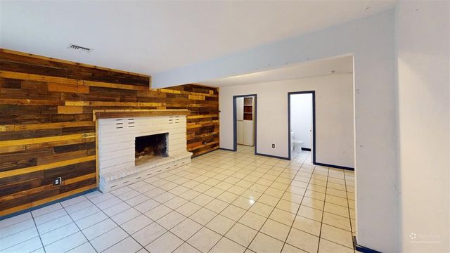 2721 SW I Ave, Lawton, OK 73505