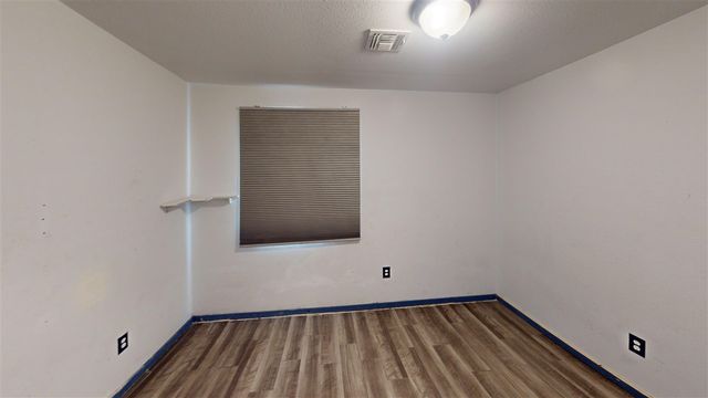 2721 SW I Ave, Lawton, OK 73505