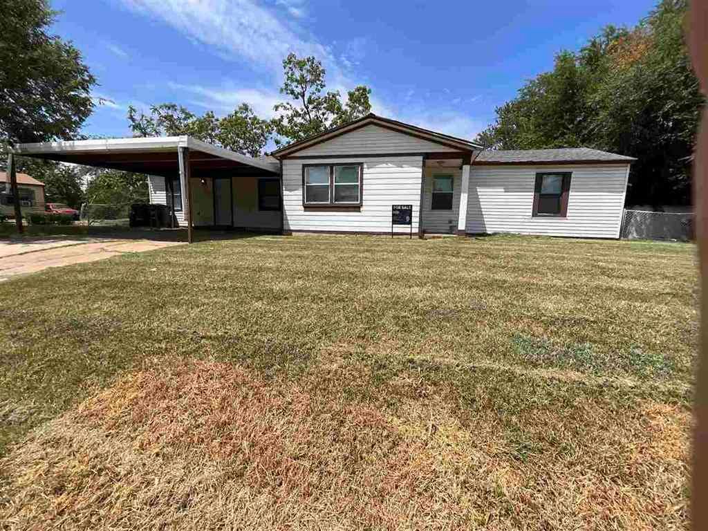 2721 SW I Ave, Lawton, OK 73505