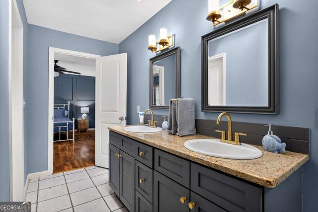 2493 Burtz Street NW, Atlanta, GA 30318