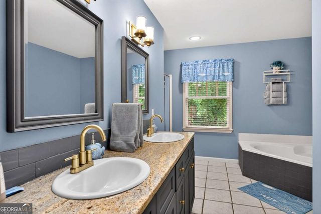 2493 Burtz Street NW, Atlanta, GA 30318