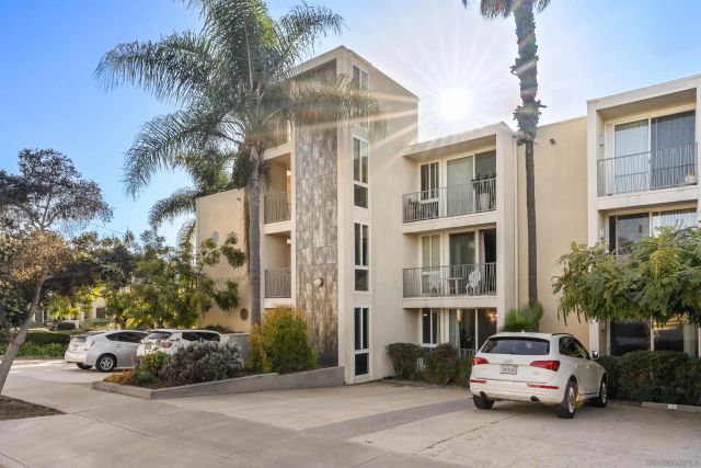 3910 Haines St 106, San Diego, CA 92109