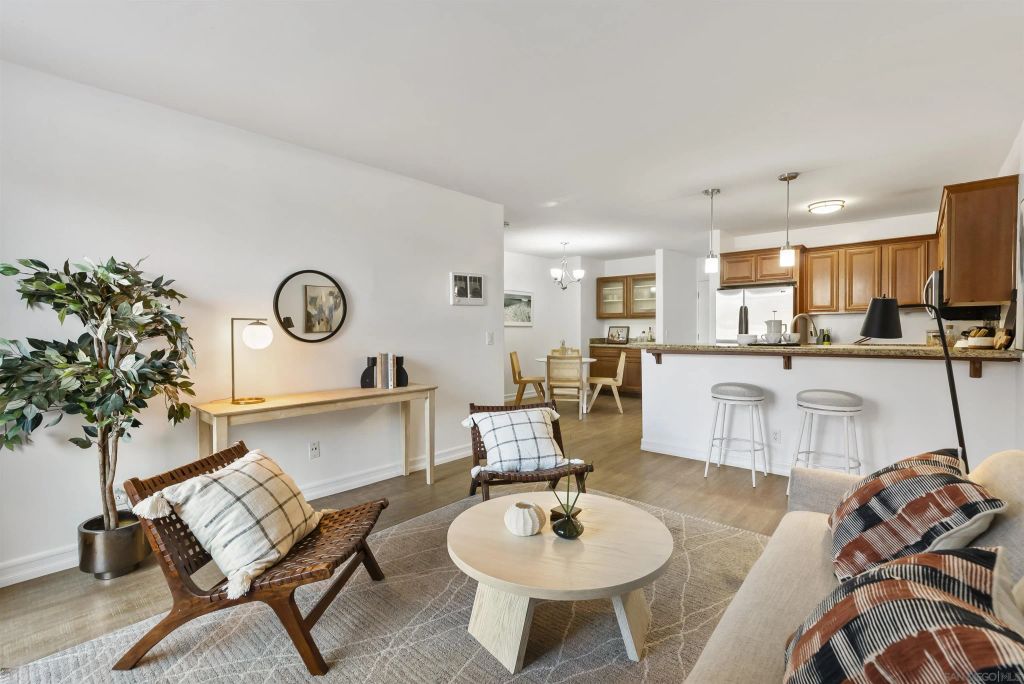 3910 Haines St 106, San Diego, CA 92109