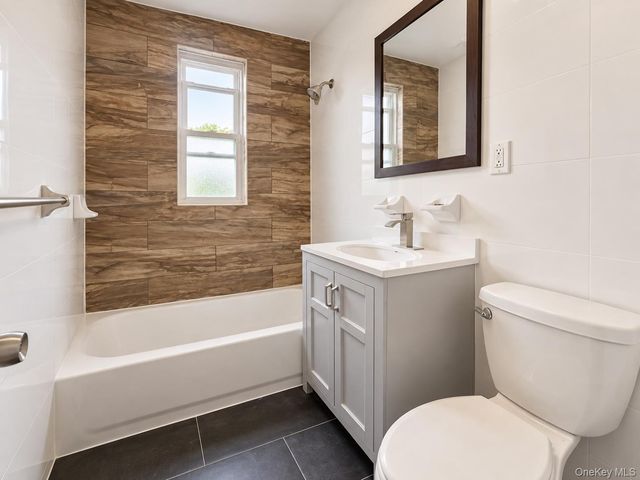 14035 183rd Street, Springfield Gardens, NY 11413