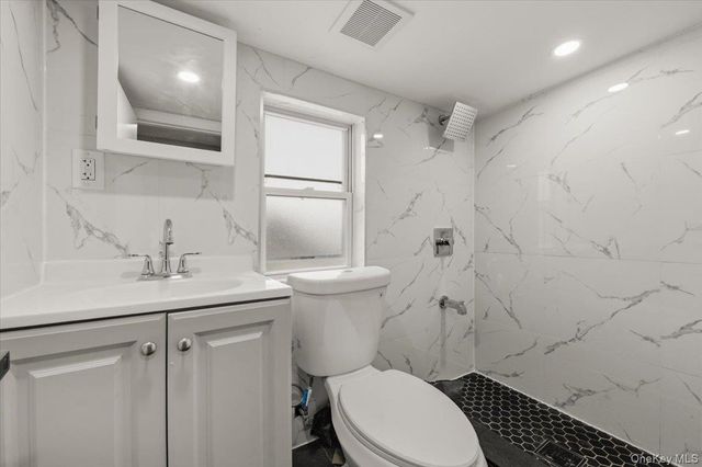 90-48 204 Street, Hollis, NY 11423