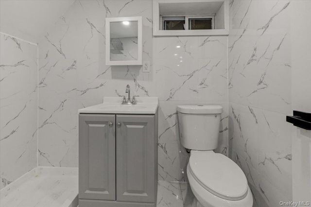 90-48 204 Street, Hollis, NY 11423