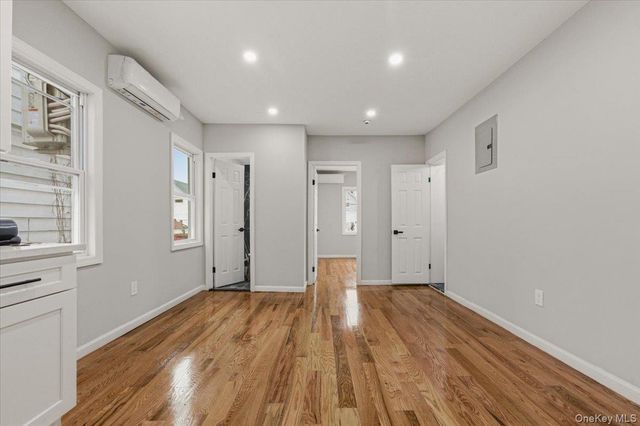 90-48 204 Street, Hollis, NY 11423