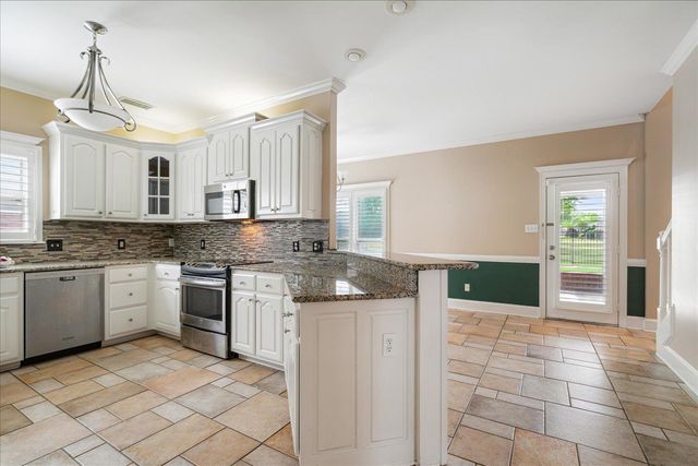 937 N WARWICK OAKS LN N, Collierville, TN 38017