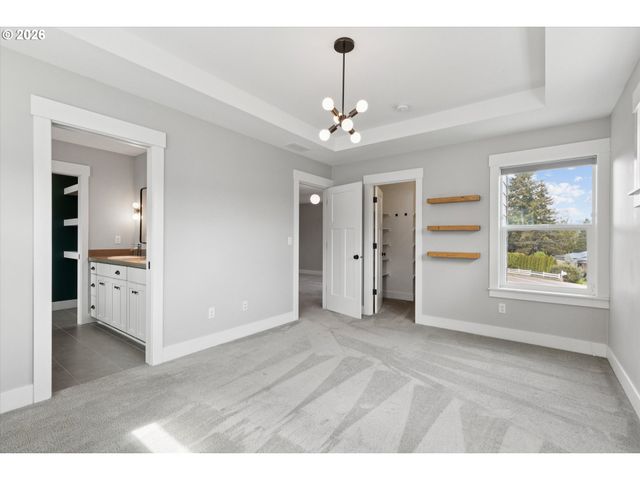 14825 Nw HIGHCROFT Ct, Portland, OR 97229